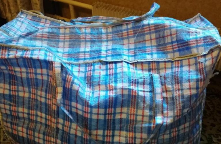 Після nохорону мого батька чоловік взяв і, не порадившись зі мною, вигнав другу дружину мого батька з його будинку.