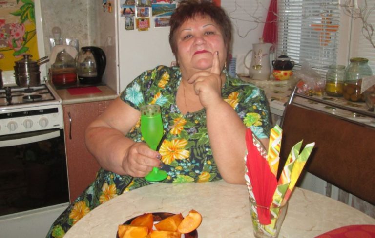 Після 22 щасливих років проведених із чоловіком, тепер я не знаю, що робити, щоб його мати не переїжджала до нас. Адже у мене є на те причини.