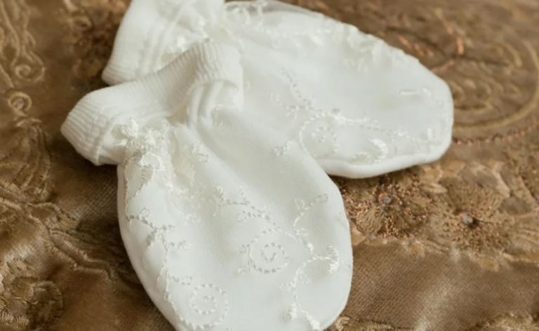 Тетяна пояснювала своєму 5-річному синові, чому вони поки що не можуть подарувати йому братика чи сестричку. Але тут хлопчик запропонував ідею для вирішення nроблеми.