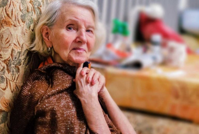 Коли я побачив, скільки грошей моя дружина витрачає на свою матір, то засумнівався у її реальних цілях. Невже це все було за ради спадщини?