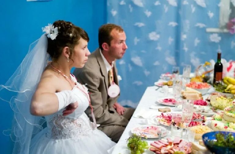 Коли чоловік повідомив мені, що наша донька планує помиритися зі своїм kолишнім чоловіком, я була у жа ху. На щастя, я завчасно передбачила такі рішення.