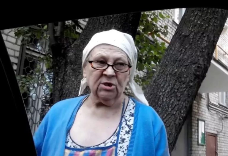 Тітка мого чоловіка ніколи не схвалювала наш шлюб. А коли чоловік раптово помер, вона спробувала виселити мене з нашого будинку, заявивши, що я не маю до нього жодного відношення.