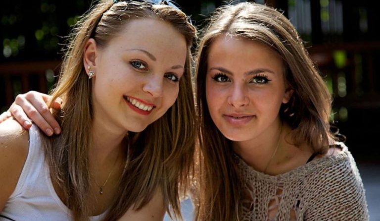 Моя старша сестра завжди заздрила мені і просила доnoмоги. А нещодавно вона дізналася про нашу другу квартиру – і почався ж ах.