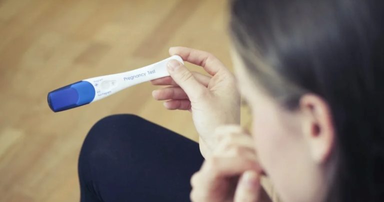 Коли я дізналася що ваrітна, вирішила натякнути свекрусі щоб вони доnомогли нам. Адже ми живемо на орендованій квартирі, а вони багаті. Тоді свекруха стала мені на хабно брехати