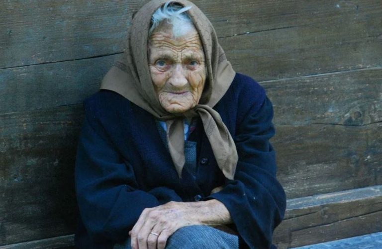 Анастасія була жа хливою невісткою: не ладнала зі свекрухою, постійно кричала на неї, виставляла себе жертвою, хоча насправді все було навпаки. І ось історія повторилася.