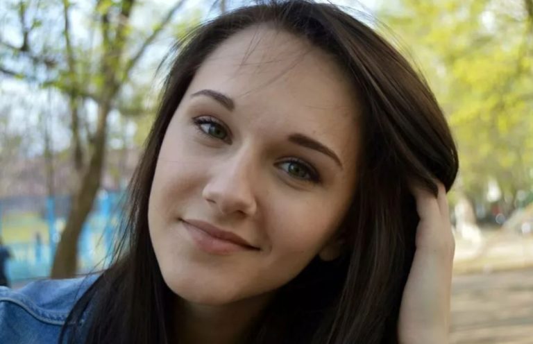 Я досі піклуюся про свою матір, щоб їй не було самотньо в старості. Але те, як поводиться моя дочка – за межею мого розуміння.