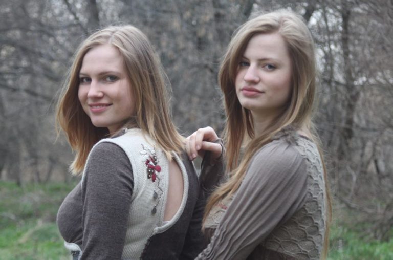 Олеся не могла пробачити зра ди молодшої сестри, але її все одно продовжували запрошувати на сімейні заходи. Якось жінка вирішила перервати усі контакти.