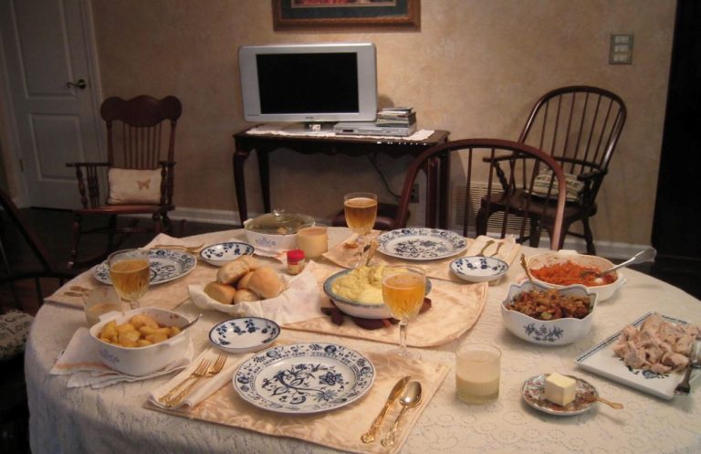 Після роз лучення Тетяна та Василь продовжували жити під одним дахом, але просто як сусіди.