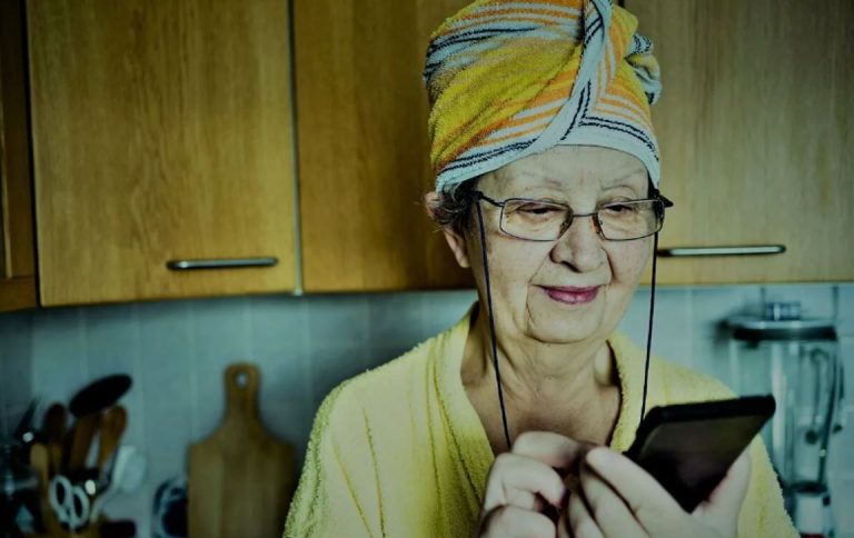 Протягом 8 років свекруха жодного разу не привітала мене з днем народ ження. Цього року я вирішила трохи помститися.