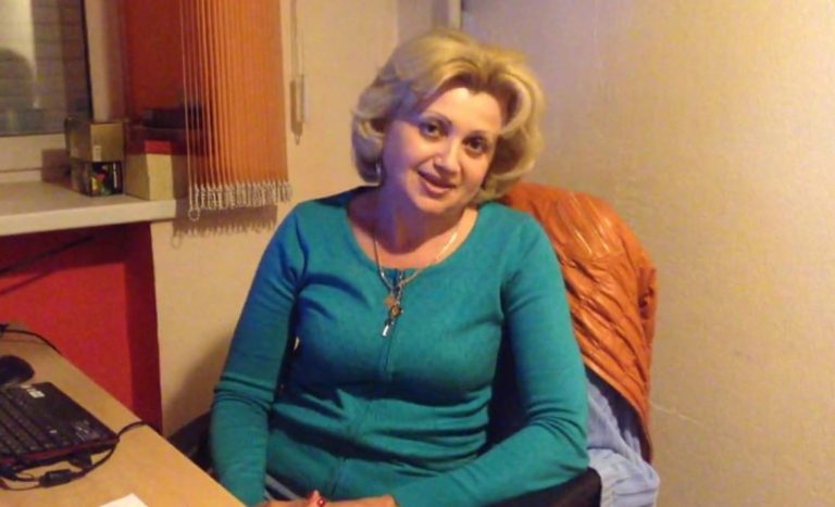 Рік тому я вирушила до Італії по роботі. За рік я накопичила чимало грошей завдяки економії навіть на всьому необхідному, але тепер я стою перед складним вибором.