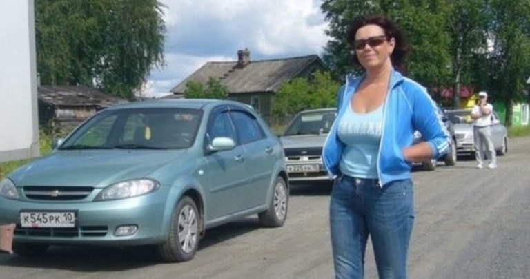 Коли Марина залишилася одна з незнайомцем у вагоні, то ніхто з них не очікував такого продовження подій