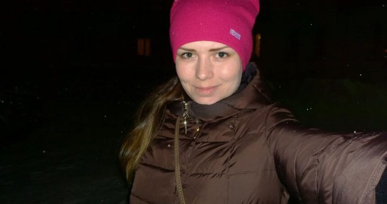 Люда не хотіла розлучатися з Антоном, бо відчувала відповідальність перед сім’єю. Але через   роки вона лише запитувала себе: чому не зробила цього раніше?