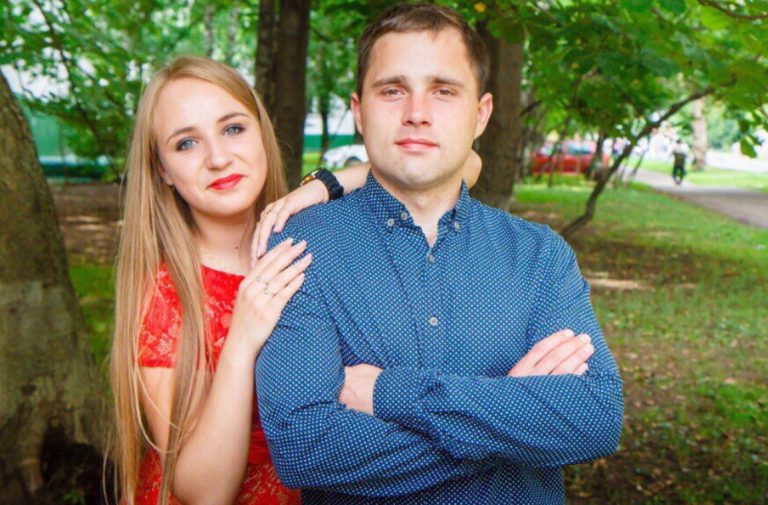 Станіслав та Марина після довгих роздумів вирішили купити новий автомобіль, взявши кредит на п’ять років. Однак ніхто з їхніх родичів не виглядав щасливим із цього приводу.