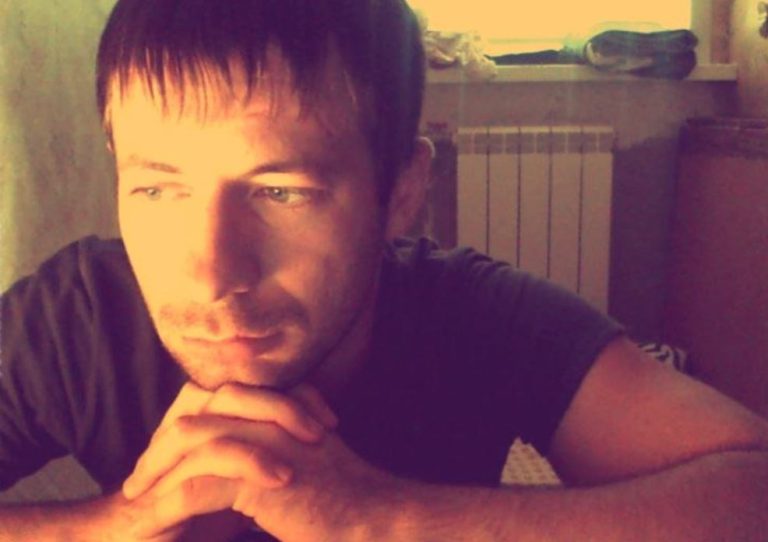 Я тримав свої прибутки в секреті від своєї дружини. Але коли я купив машину – це спричинило наш останній конфлікт.