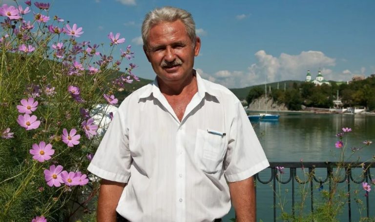 Коли з’явилися можливості у Чехії, Остап залишив дружину та двох дітей у пошуках кращого заробітку. Через роки він зрозумів, що зробив непробачну помилку.