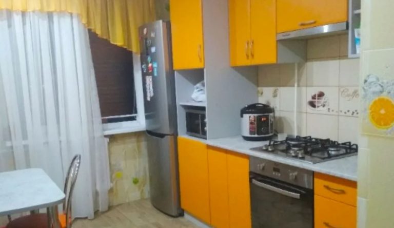 Ніна завжди заздрила Людмилі, постійно порівнюючи її життя зі своїм. Але в результаті така поведінка призвела до того, що Ніна втратила все, що мала.