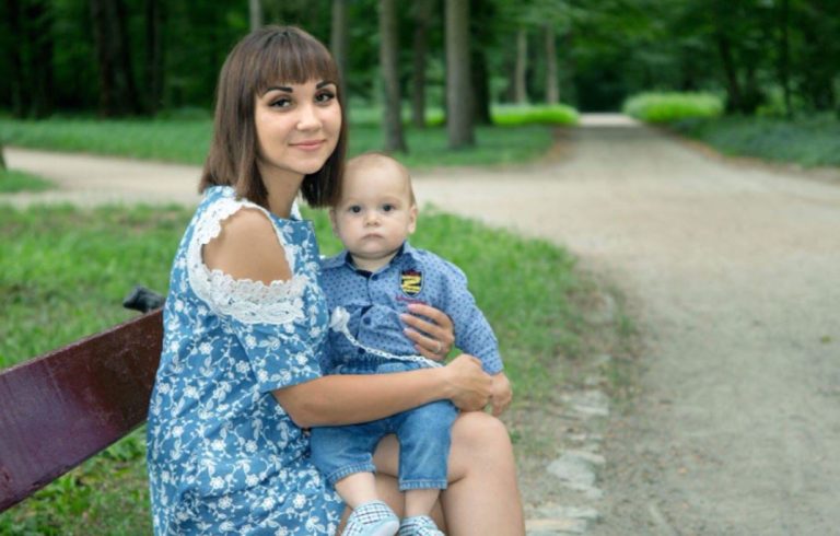 Мій другий чоловік пропонує мені наро дити спільну дитину. Але у мене є велика кількість побоювань щодо цього.