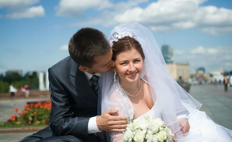 Батьки Римми пожертвували багатьом, щоб оплатити навчання та проживання дочки у Польщі. Незважаючи на це, дівчина незабаром забула про їхнє існування.