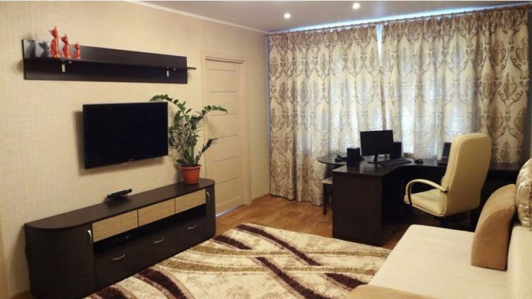 Ми з чоловіком вирішили взяти іпотеку на нову квартиру, а мою стару здавати в оренду. План був ідеальним, доки не втрутилася його мати.