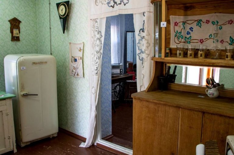 Коли сусідська бабуся перестала приходити до нас на вечерю, я дуже стурбувалася. Попереду на мене чекав дуже неприємний сюрприз.