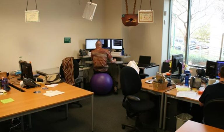 Арина запропонувала старій подрузі роботу в її компанії, проте вона тоді й гадки не мала, що задумала подруга проти неї.