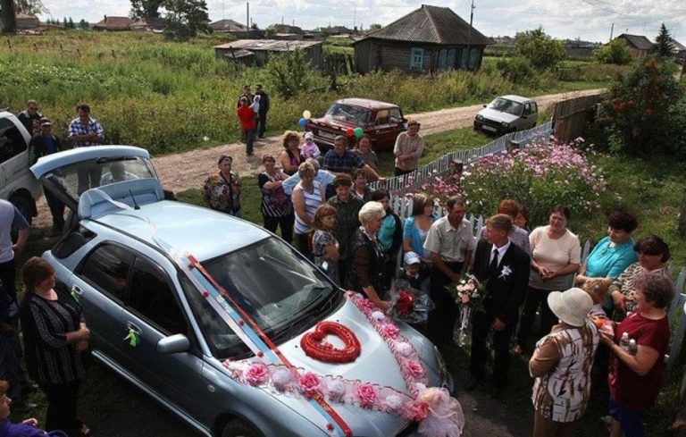 Я глибоко жалкую про розрив у сім’ї, надто пізно усвідомивши масштаби своєї помилки. Мій шлях від задоволення до каяття почався, коли мій син оголосив про своє одруження.