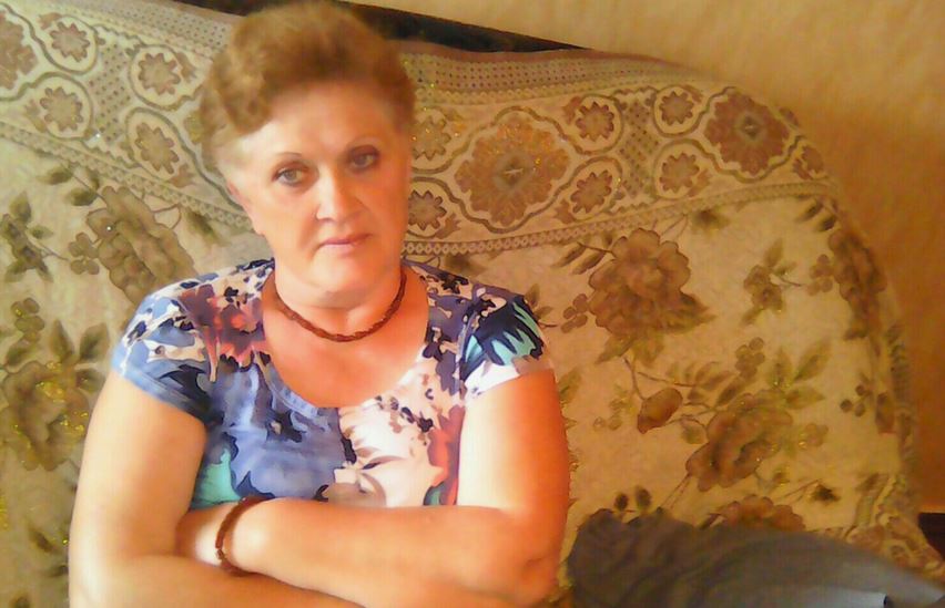 Дочка попросилася жити у мене зі своїм партнером, а незабаром вона заявила про свої права на будинок, наполягаючи, щоб я з’їхала, щоб не заважати їм жити.