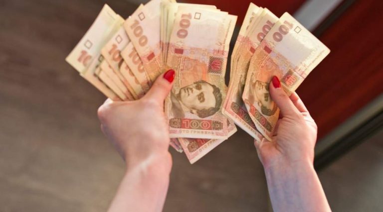 Коли ми з чоловіком готувалися до відпустки, він раптом висунув свій “зухвалий” план. Звичайно, я поставила його на місце, оскільки все мало фінансуватися за мій рахунок.