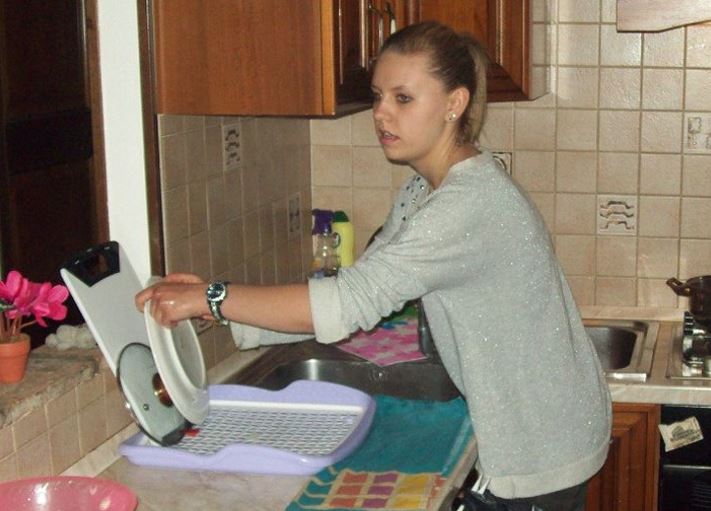 З дитинства я бачила, як моя мати щоразу поступалася батькові, прощаючи всі його помилки. Спочатку я теж була такою – але одного разу все змінилося.