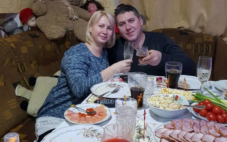 Я з нетерпінням чекаю на той день, коли зможу вийти з декретної відпустки. Те, як мій чоловік розпоряджається нашими фінансами, викликає у мене сильне занепокоєння.