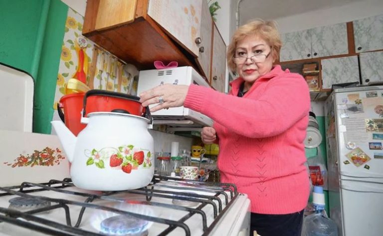 Місяць тому я не змогла знайти час, щоб забрати посилку від свекрухи. У чоловіка теж були справи, але зрештою винною залишилася тільки я.