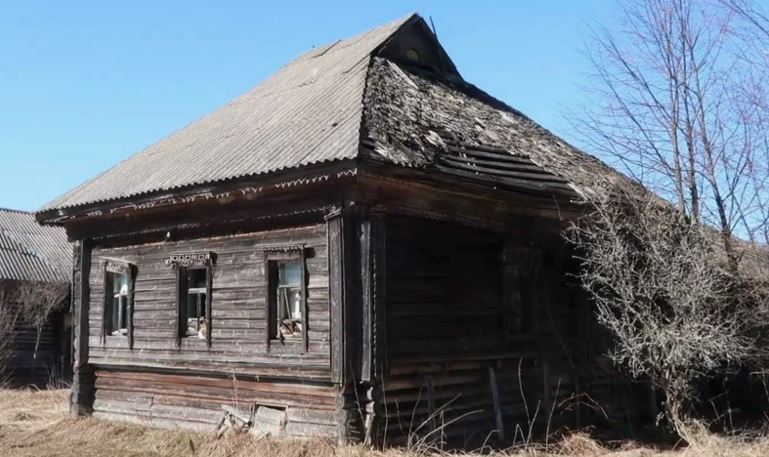 Марта ніяк не могла пояснити своїй матері, чому вона відмовилася виходити заміж за Остапа в останній момент. На щастя батько дівчини повністю підтримав її рішення.