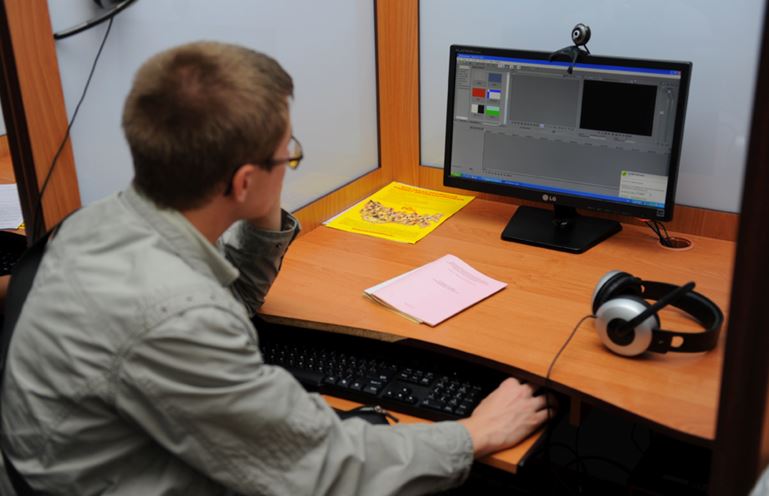 Нещодавно на роботу повернулася моя колега після декретної відпустки. Тут же між нами виникла незручна ситуація, яка досі не дає мені спокою.