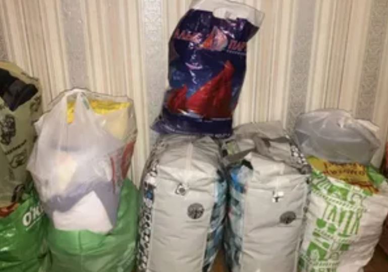 Мати Антона не дозволяв невістці заходити до її будинку. Коли молодим не було де жити жінка прийняла в себе тільки сина, кинувши невістку напризволяще.