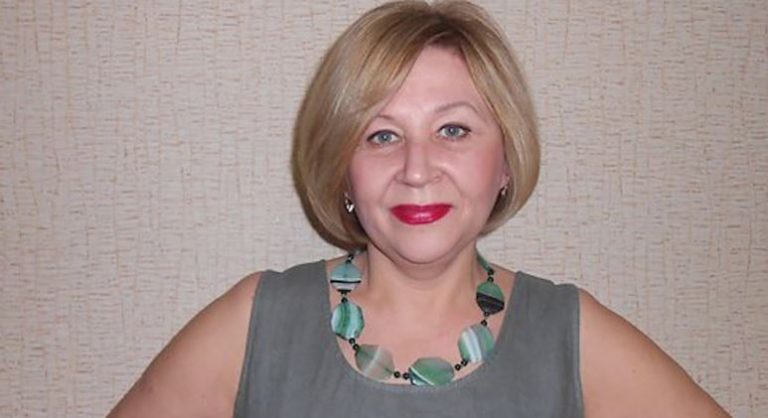 Мама зажадала від мене з сестрою поїхати до батька та повернути його назад. Ми так і зробили, але ще довго про це шкодували.