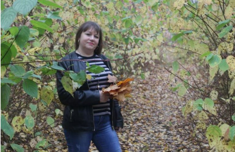 Незважаючи на напружені стосунки з невісткою, я погодилася переїхати до них, щоб допомагати з дітьми. Однак це викликало сильне невдоволення моєї дочки.