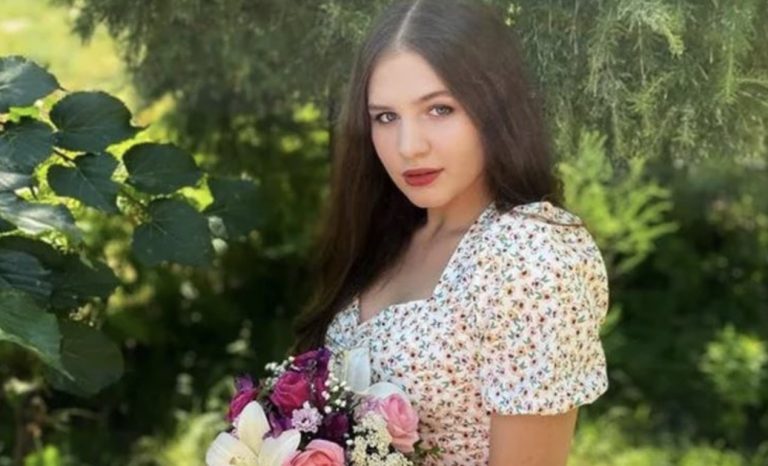 Марта ніяк не могла позбутися сумнівів щодо того, що її наречений Василь обманює її. Але одне несподіване знайомство розставило все по своїх місцях.